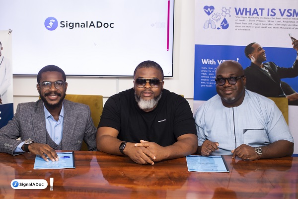 L-R: Tosin Opaleke (CD, CS Media, Larry Gaaga & Mr Osagie Omokaro (Founder & CEO, SignalADoc)